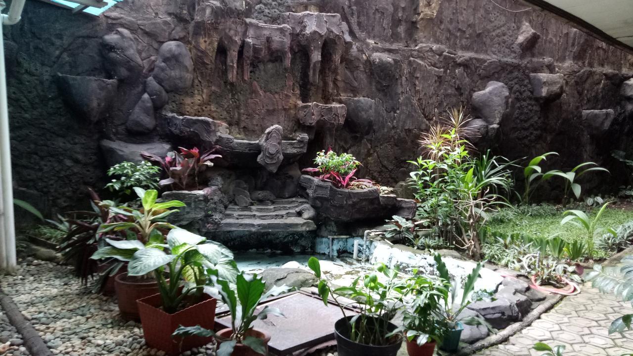 Hotel Mirah Sartika Bogor Esterno foto